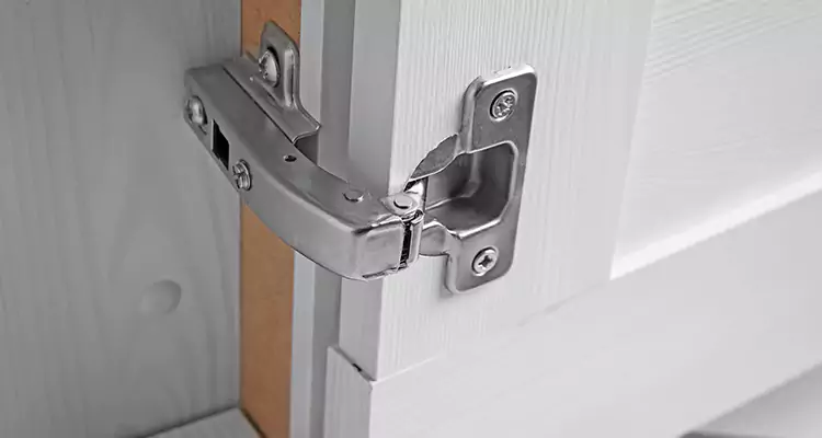 Shower Door Hinge Replacement in Midway, FL