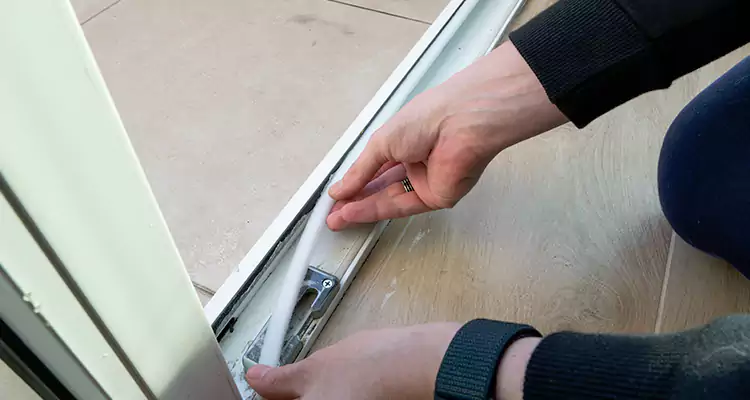 Garage Door Off Track Repair in Midway, FL