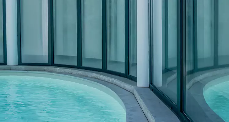 Repair Polyester Screen for Pool Enclosure in Midway, FL