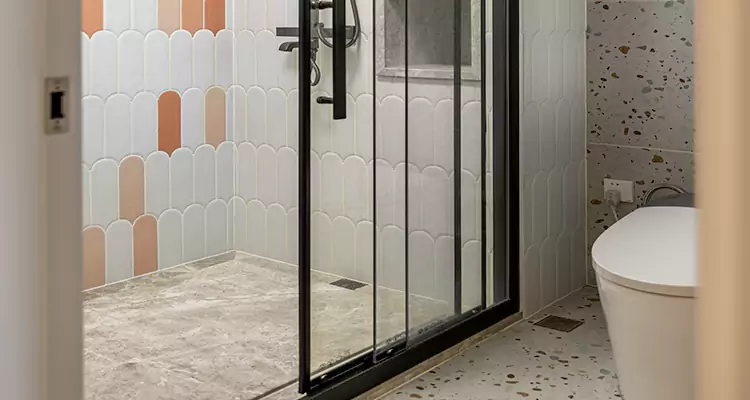 Sliding Shower Door Repair in Midway, FL