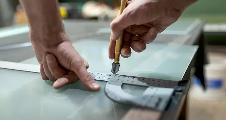 Glass Scratch Repair in Midway, FL