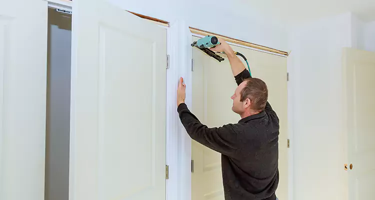 Top Rated Door Fixing ServiceFixing Garage Door Track in Midway, FL