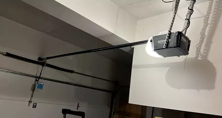 Linear Garage Door Opener Repair in Midway, FL