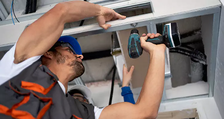 Emergency Overhead Door Repair in Midway, FL