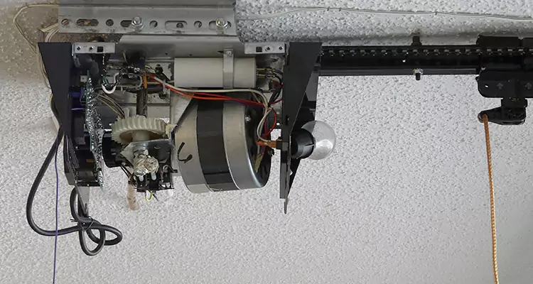 Garage Door Motor Replacement in Midway, FL