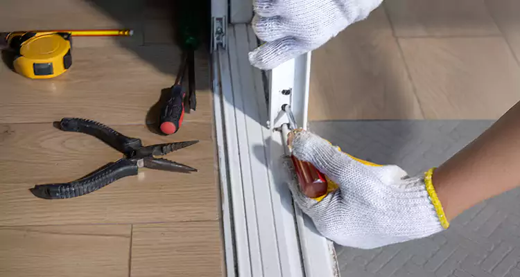 Closet Sliding Door Track Repair in Midway, FL