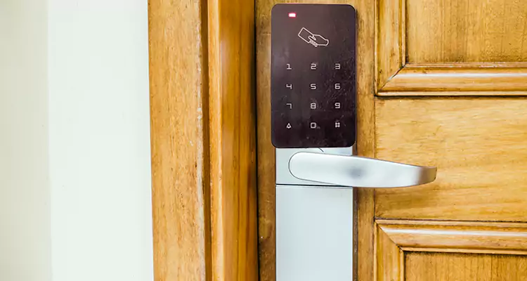 Keyless Hotel Door Locks Repair in Midway, FL