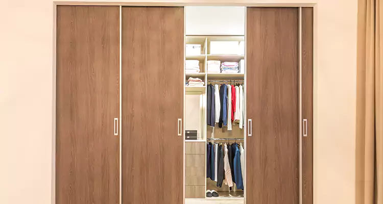 Sliding Closet Wardrobe Repairs in Midway, FL